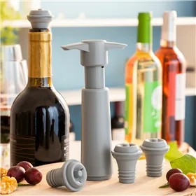 Вакуумный насос и винные пробки Winuum InnovaGoods (4 пробки)