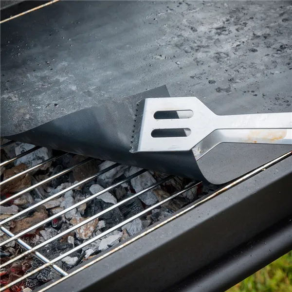 Uuni- ja Grillausalunen InnovaGoods 2 osaa