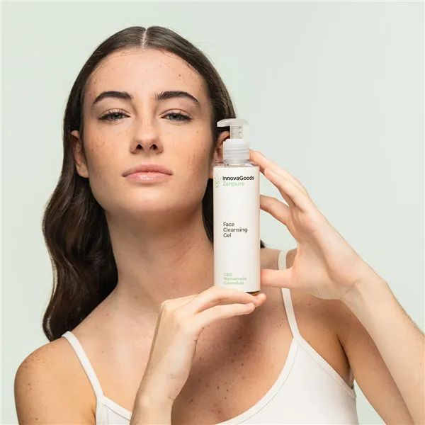 Näo puhastamise geel CBD Zenpure InnovaGoods 200 ml