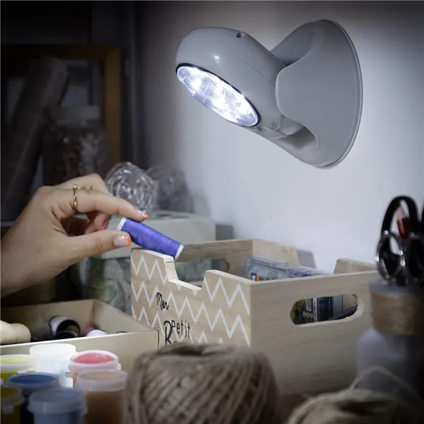 LED apšvietimas su judesio davikliu Lumact 360º InnovaGoods