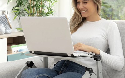 Omnible Laptop Taulukko: Työpiste sohva, vuode tai lattia